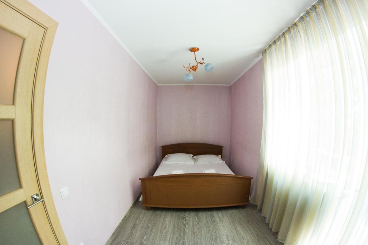 The Best Location In Centre 2 Room Суми Екстериор снимка